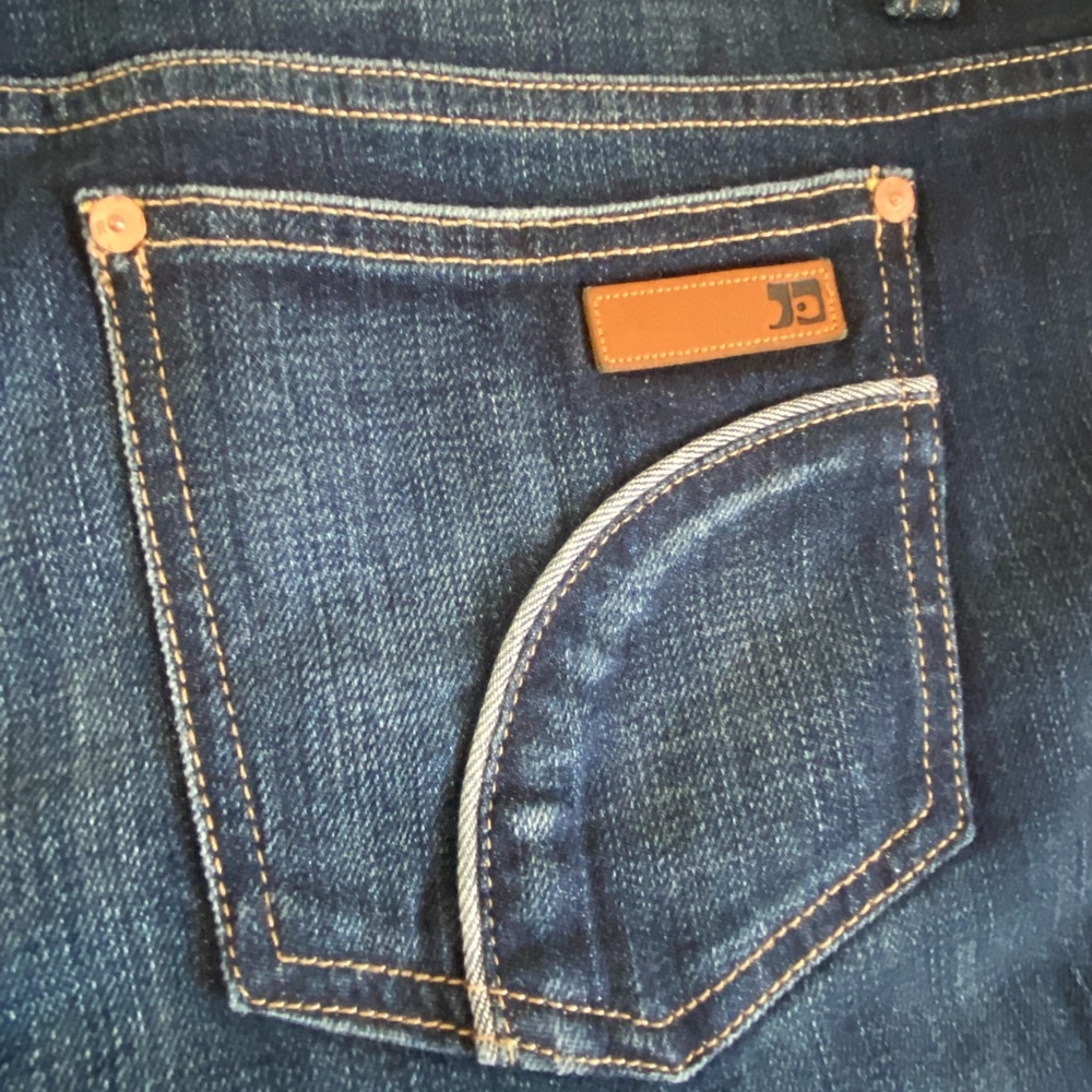 Women’s Joe’s jeans shorts size 32 dark wash - Picture 3 of 7